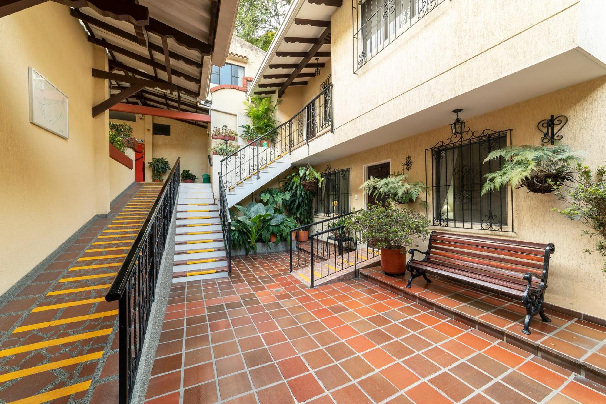 Hotel Stein Colonial Cali Exterior foto
